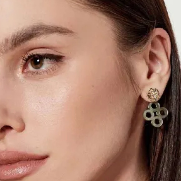 Tory Burch Kira Logo Clover Pavé Front/Back Earrings - Picture 7 of 8